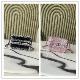 Picture of Chanel Handbags _SKUfw239868374fw